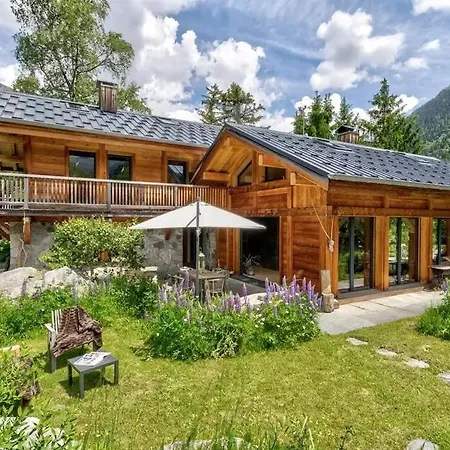 4br Spacious Chalet - What'app - 0034-656-619-782 - For Reservations! Дом отдыха Шамони