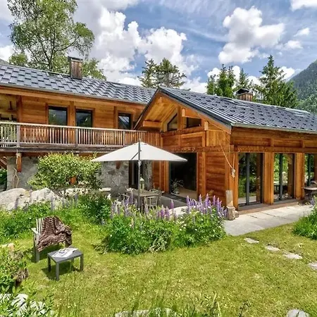 Дом отдыха 4br Spacious Chalet - What'app - 0034-656-619-782 - For Reservations! Шамони